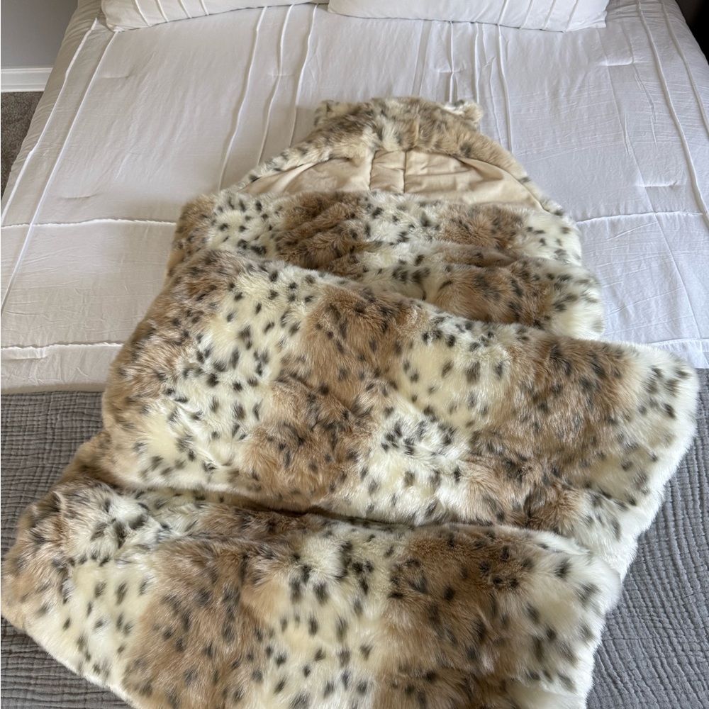 Luxury Faux Fur Throw Blanket - Cream and Brown